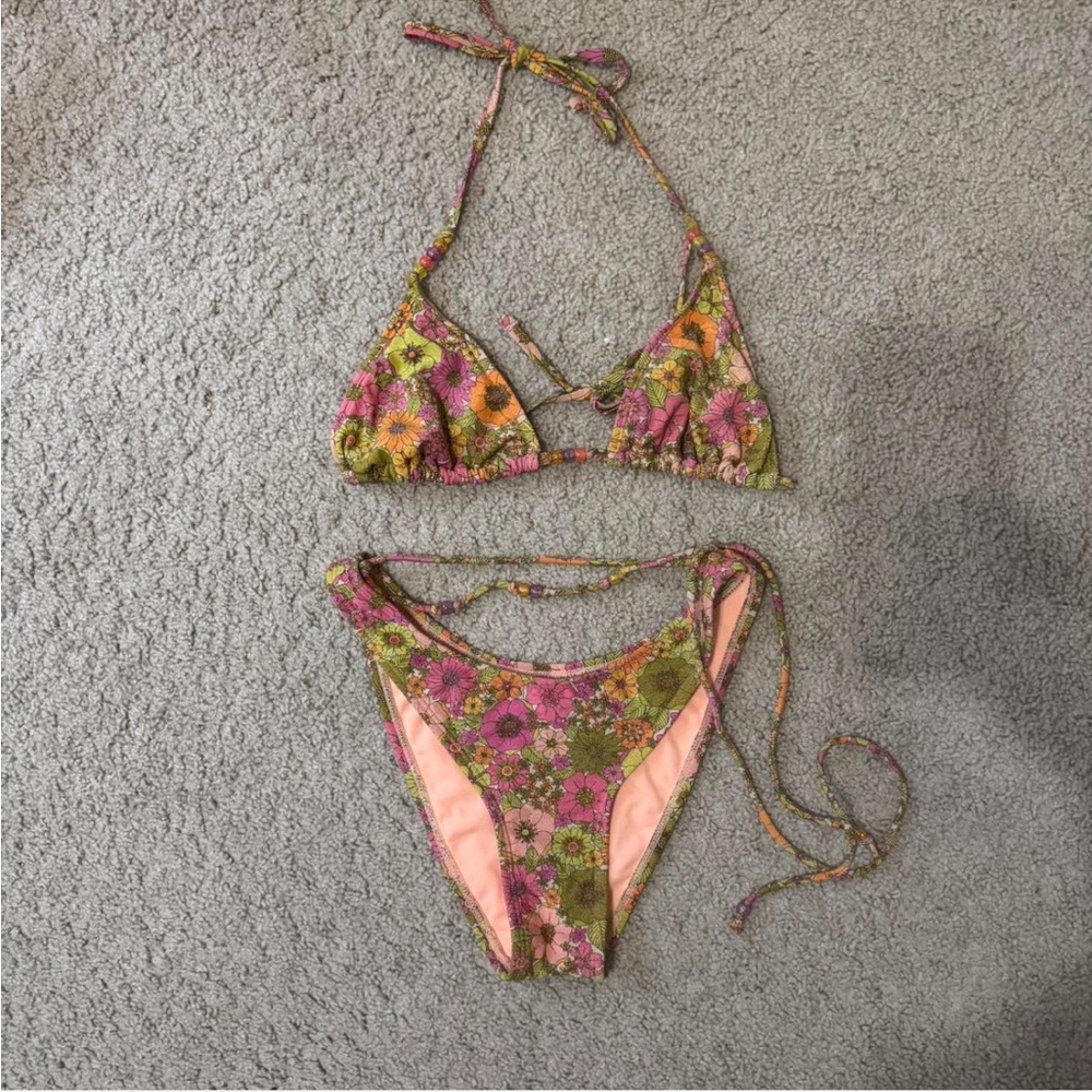 sparkly floral bikini set!